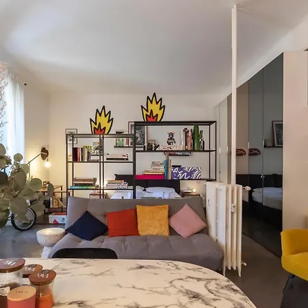Renovated Flat Imbriani 8 * 米兰